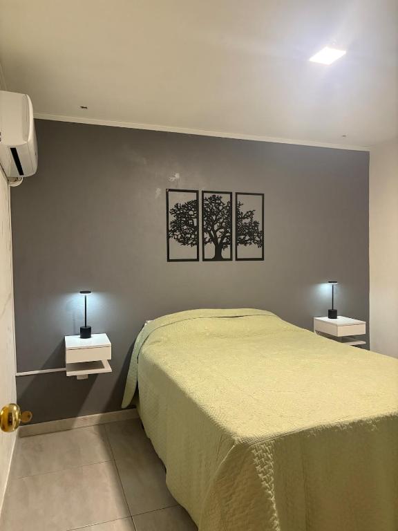 Casa de dos plantas, amueblada