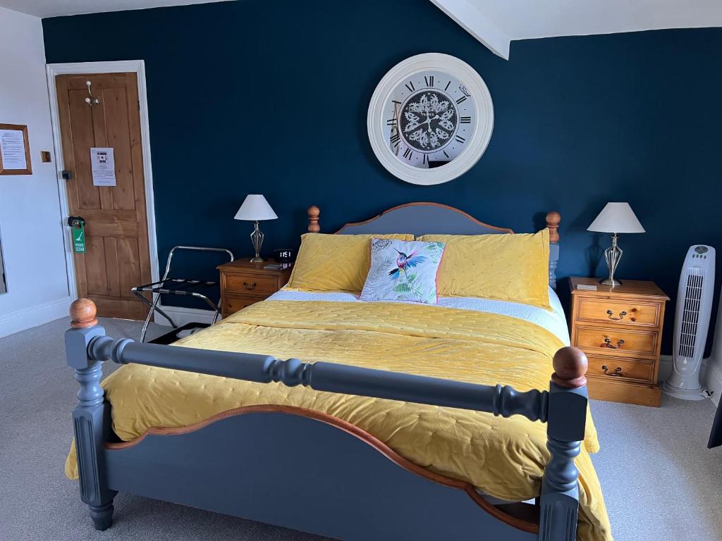 Overdale Guesthouse and Free Parking 6