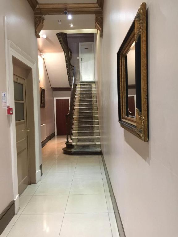 Central London Budget Rooms - Resim 17