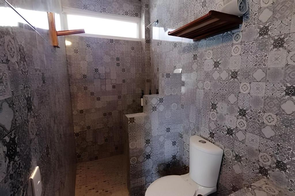 Valentina Salchi Buda depa playa virgen internet - Apartamento De Un Dormitorio