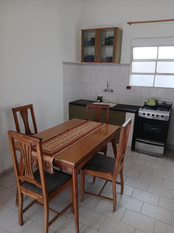 Depto centrica con terraza, 5 huespedes