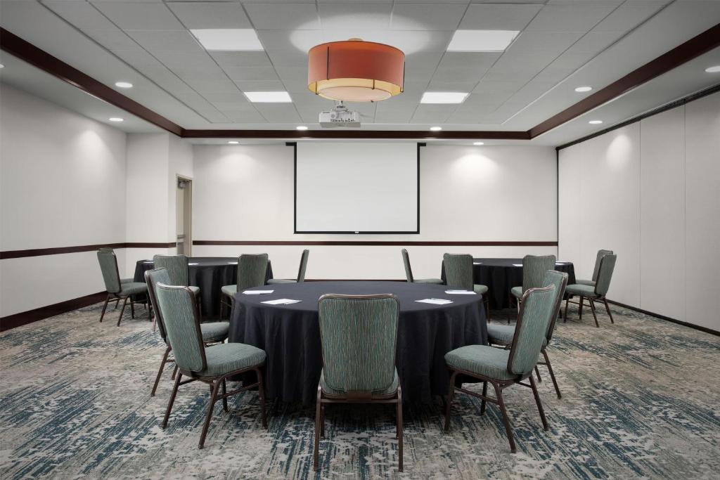 Hilton Garden Inn Fort Worth Medical Center photo