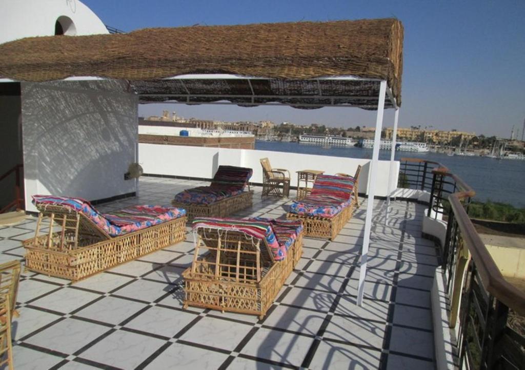 Patio o iba pang outdoor area sa Nile Paradise Apartments