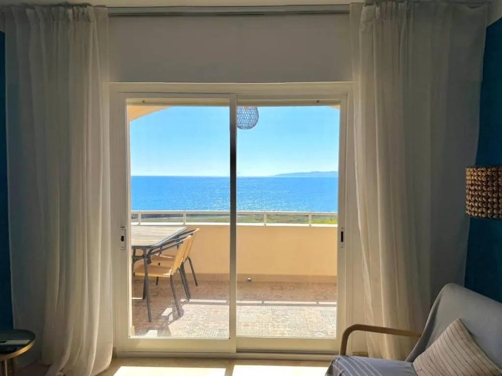 Sea view loft in Estepona port
