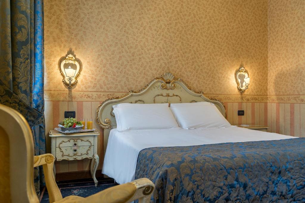 Hotel Montecarlo - Resim 26