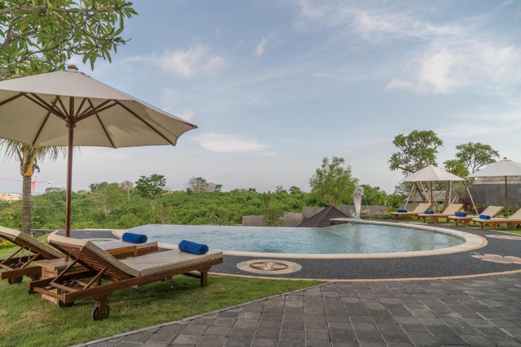 Bazén v ubytování Puri Pandawa Resort nebo v jeho okolí
