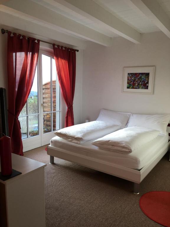 Postel nebo postele na pokoji v ubytování B&B Pension Marina