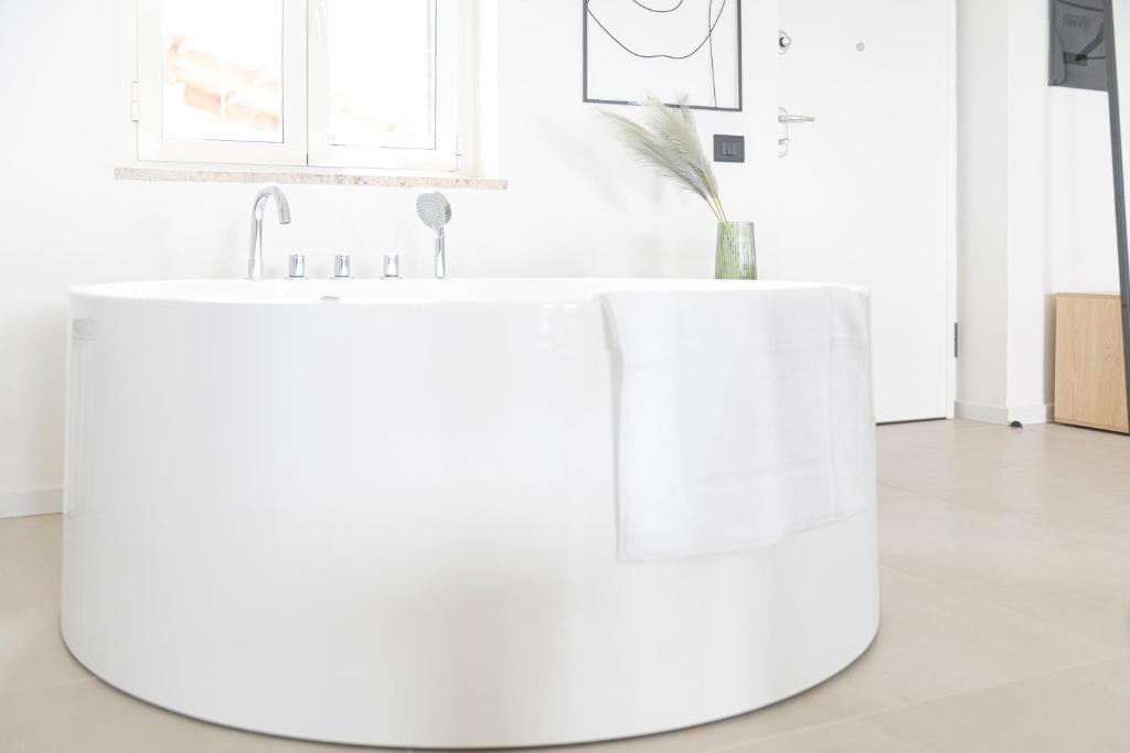 Villa Catalano - Quarto Deluxe Com Cama King-size