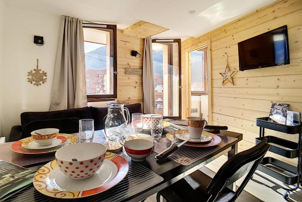 Résidence Boedette D - Appartement rénové · Départ et retour skis aux pieds · Balcon MAE-6874