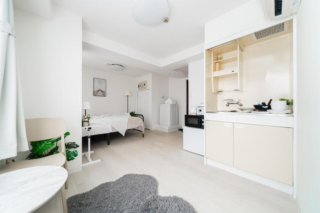 Central Shinjuku, Easy Access, 6 minutes from eki