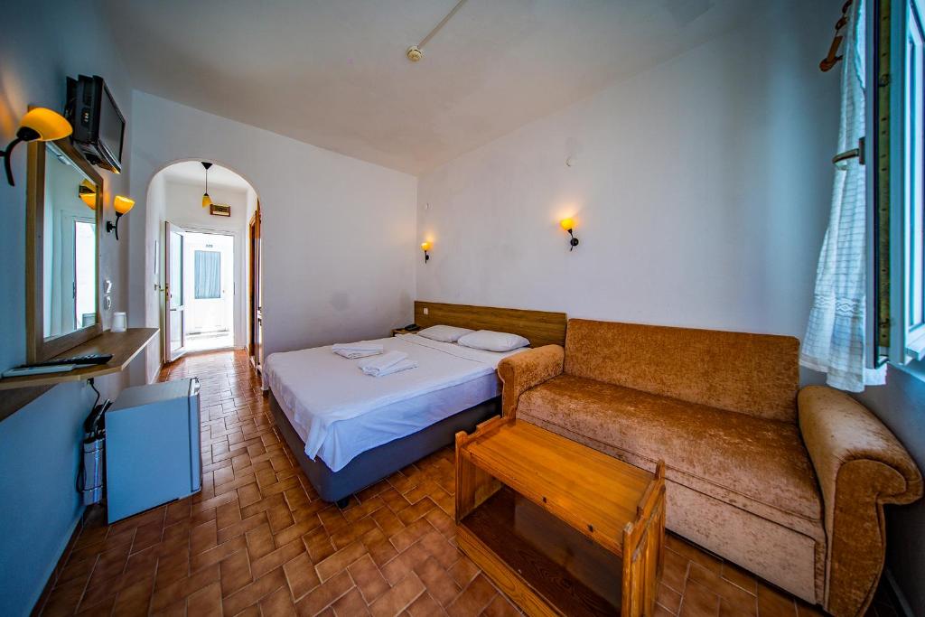 Nagi Beach Hotel - Standard Double Or Twin Room With Sea View