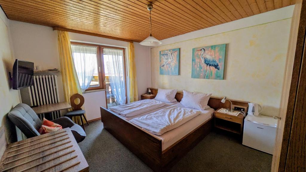 Gasthof zur Post - Double Room With Balcony