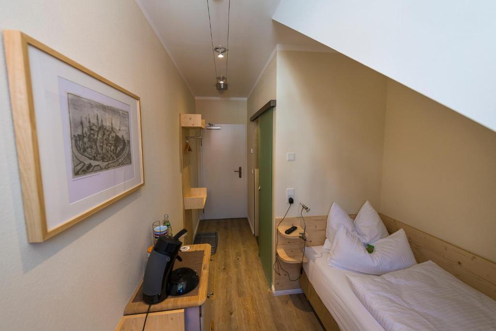 Postel nebo postele na pokoji v ubytování Gästezimmer Bog2