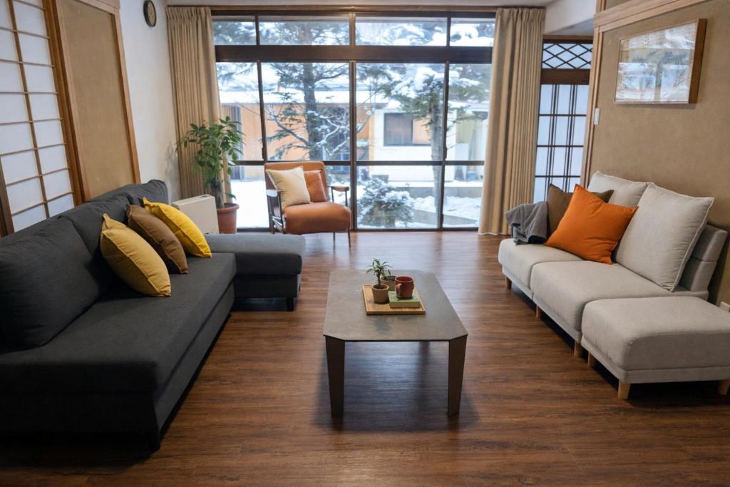 Authentic & Relaxing Monkey Park Getaway