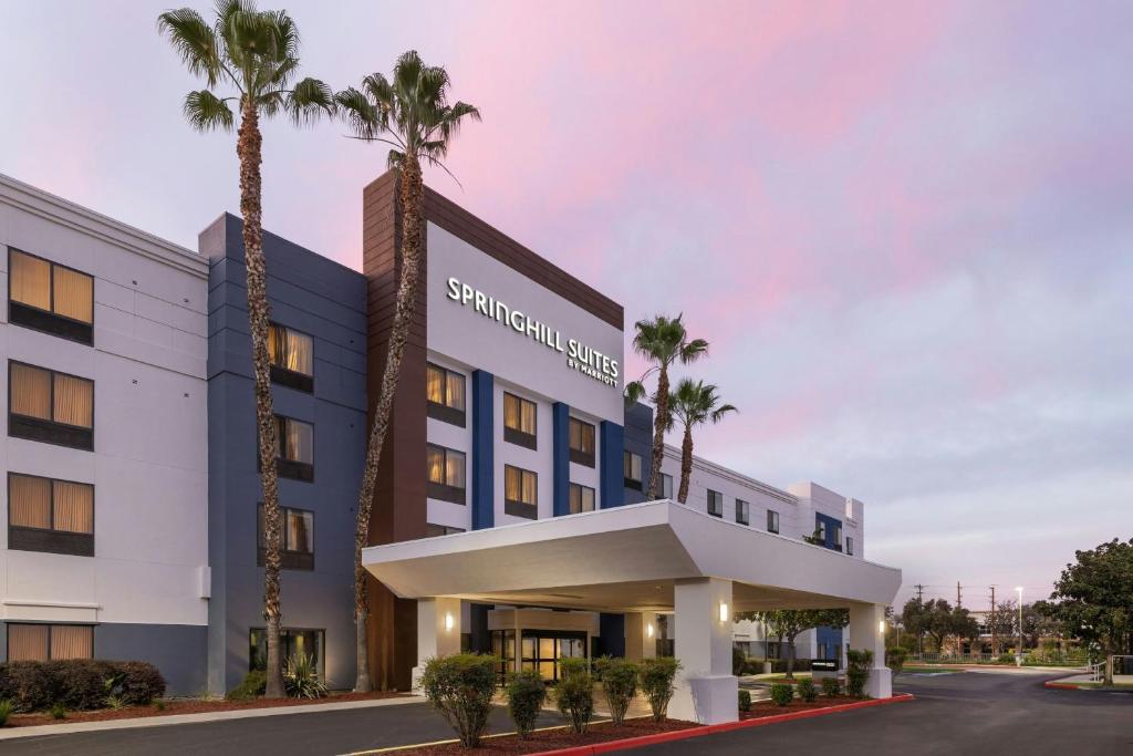 a rendering of the sheraton palm springs hotel at SpringHill Suites Fresno in Fresno