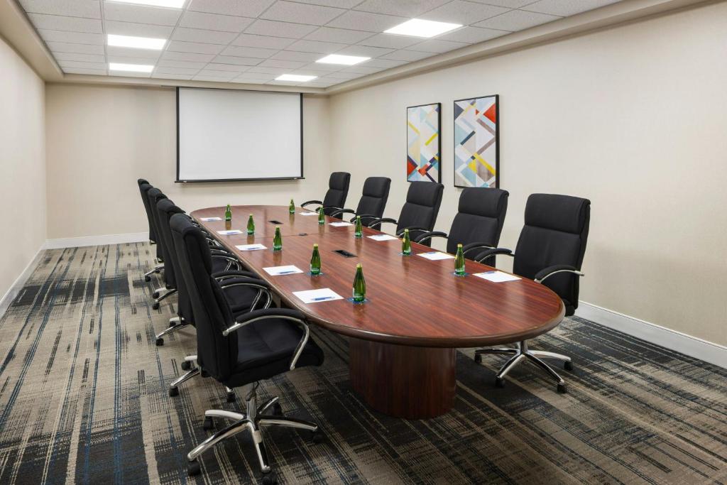 Four Points by Sheraton Halifax photo