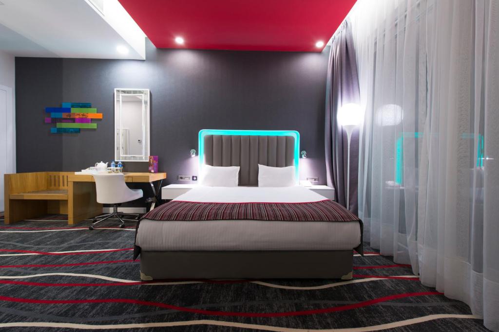 Postel nebo postele na pokoji v ubytování Park Inn by Radisson Ankara Cankaya