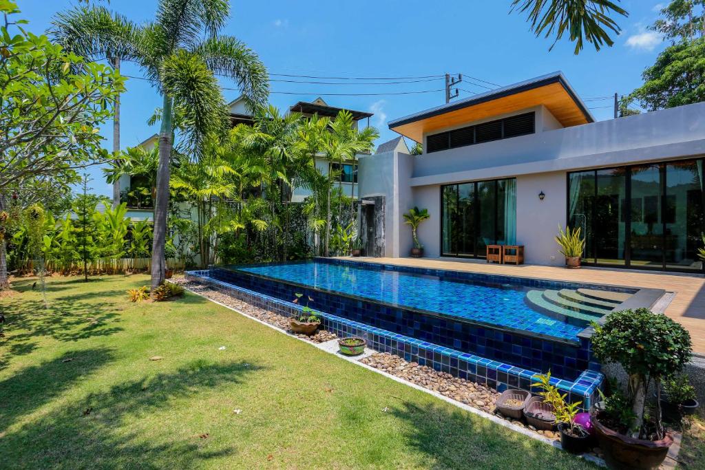 ban-bua-naiharn-private-pool-villa-phuket-town-updated-prices-2026