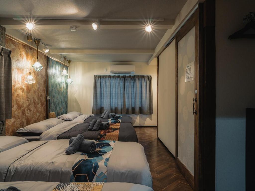 Great access to USJ-Perfect for family or friends!