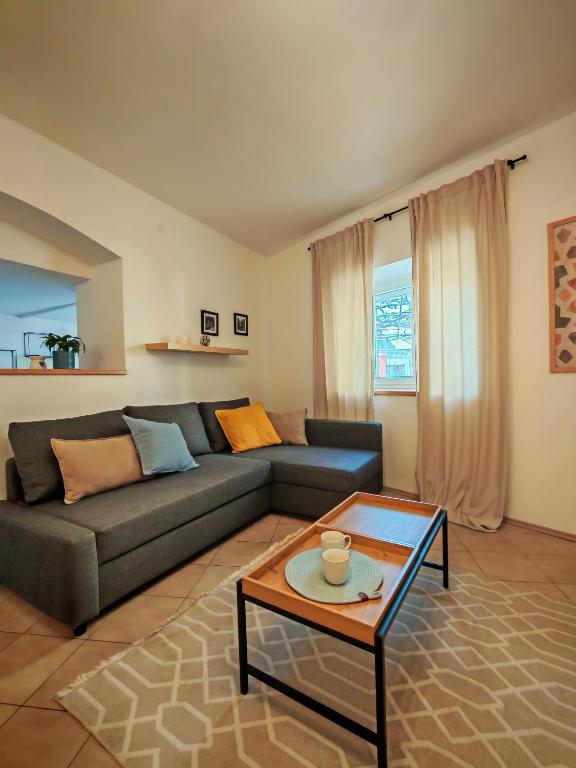 Apartment Kollmann - 50m from Arena, private courtyard