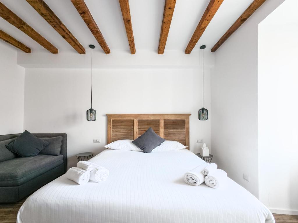 Navigli - Porta Genova Apartments