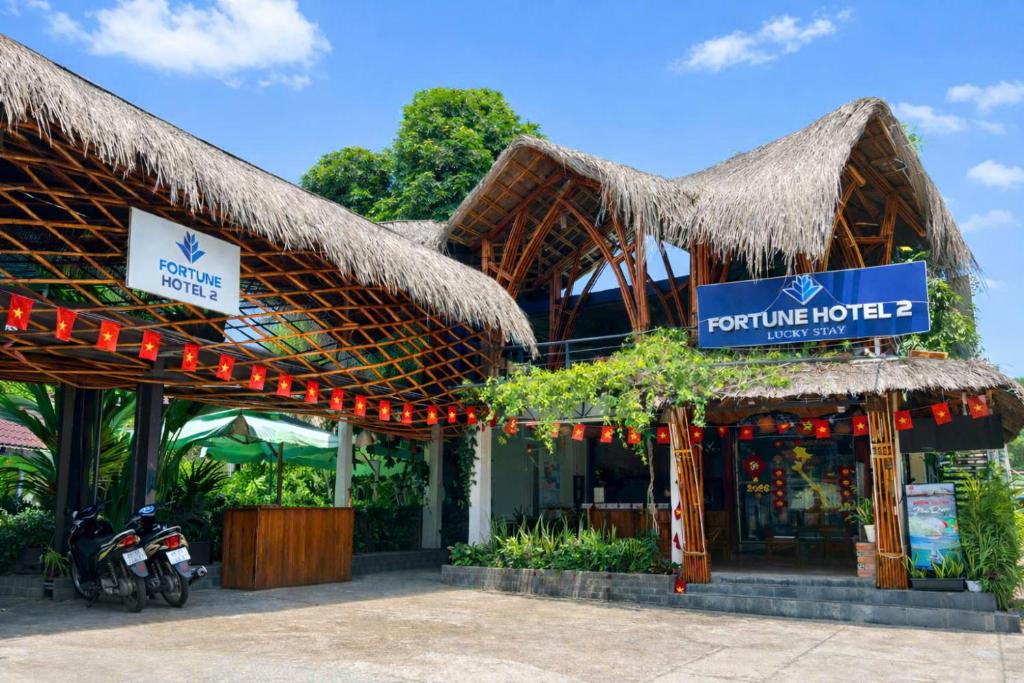 a building with a sign that reads future hotel at FORTUNE HOTEL 2 LUCKY STAY Phu Quoc in Phú Quốc