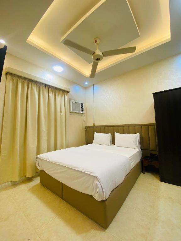 AL FANAR REST HOUSE LLC