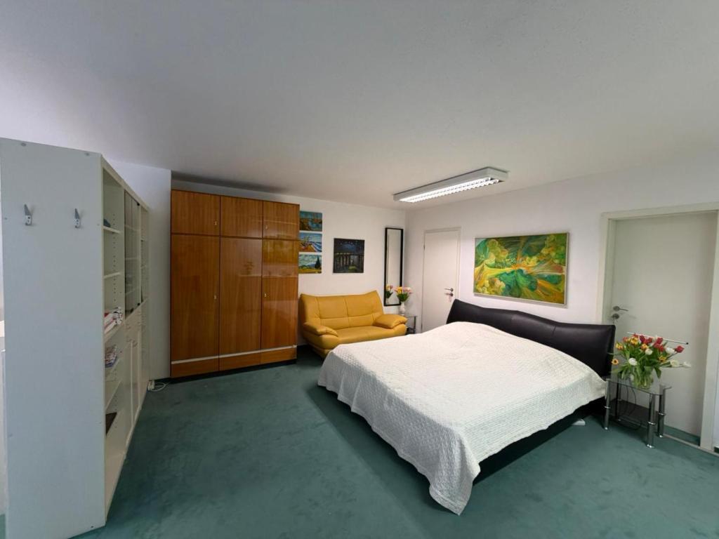Säng eller sängar i ett rum på 4you