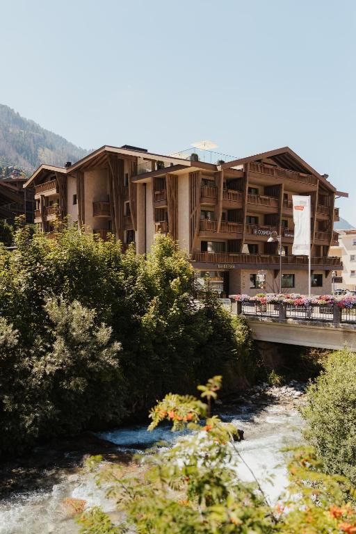Hotel COSMEA - Your Dolomites & Honeymoon experience