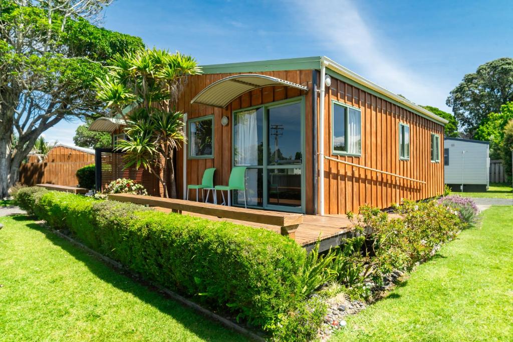 Beach Athenree Hot Springs & Holiday Park - Two-Bedroom Apartment