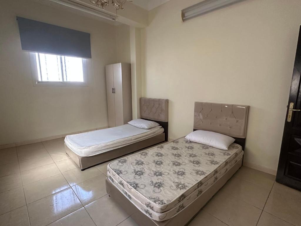 AL EAIRY FURNISHED APT AL MADINAH 3