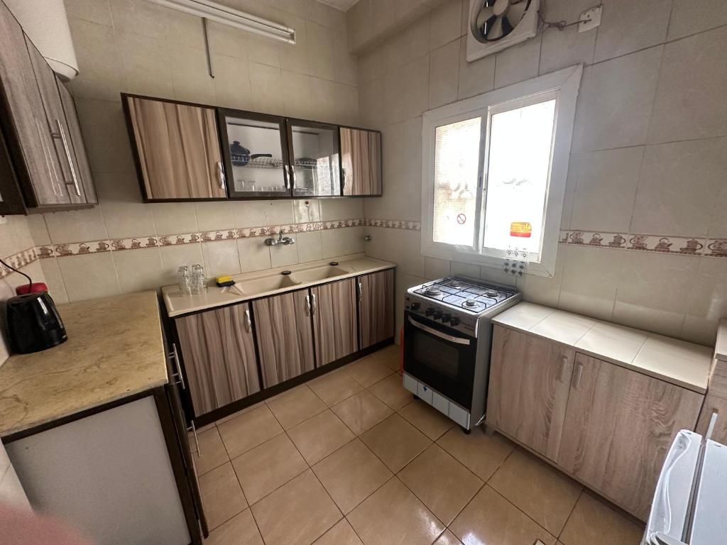 AL EAIRY FURNISHED APT AL MADINAH 3