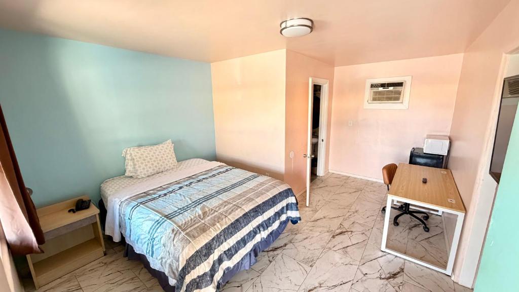 El Rey Motel - Queen Room - Non-Smoking