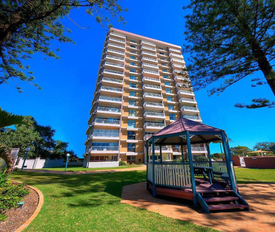 Narrowneck Court Holiday Apartments photo