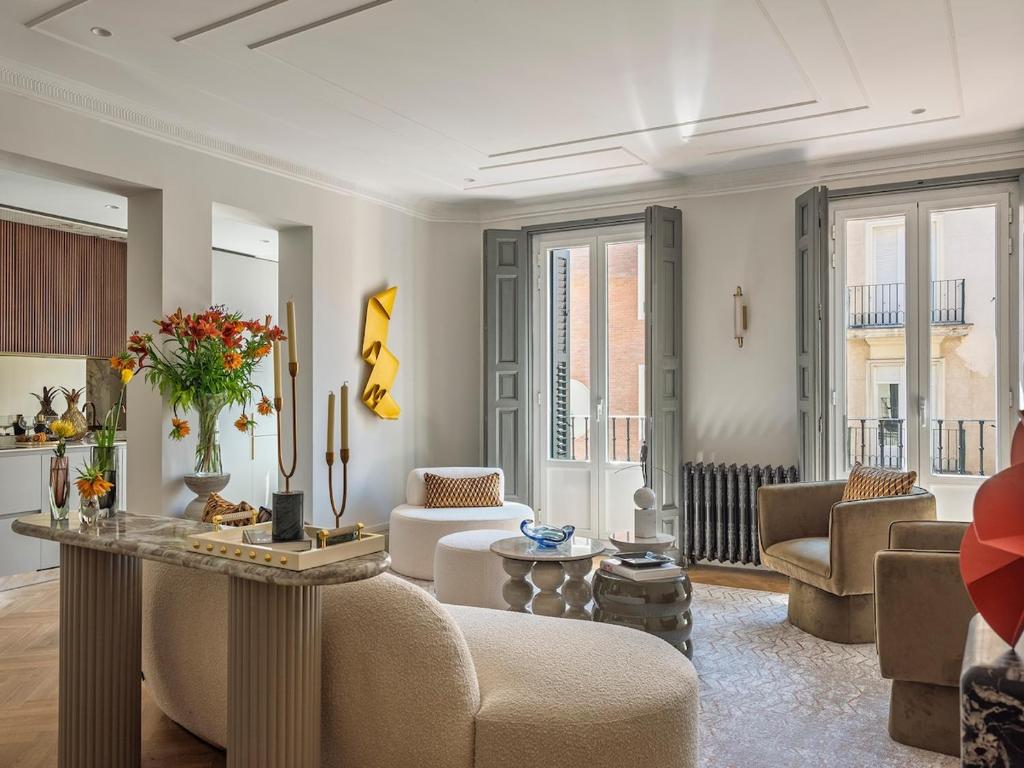 Luxury brand new apt in Justicia
