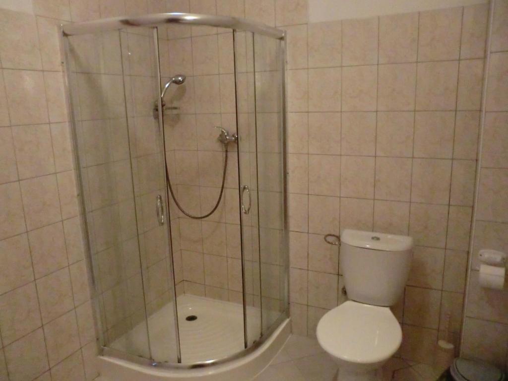 Vannituba majutusasutuses Apartman Kublovi