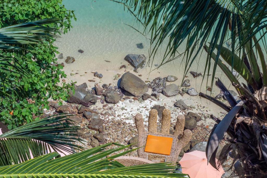 لابی و فضای عمومی The Cozy Beachfront Phuket - تصویر ۵