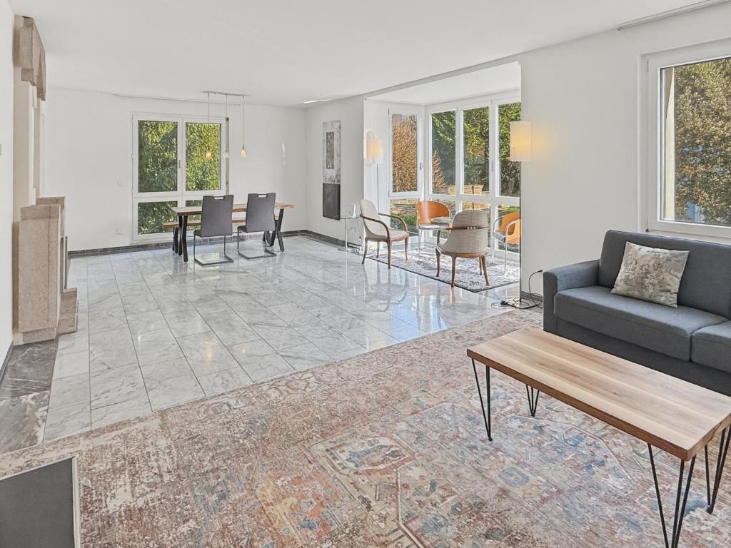 Amazing 2 bedroom flat: specious and central (Duke2)