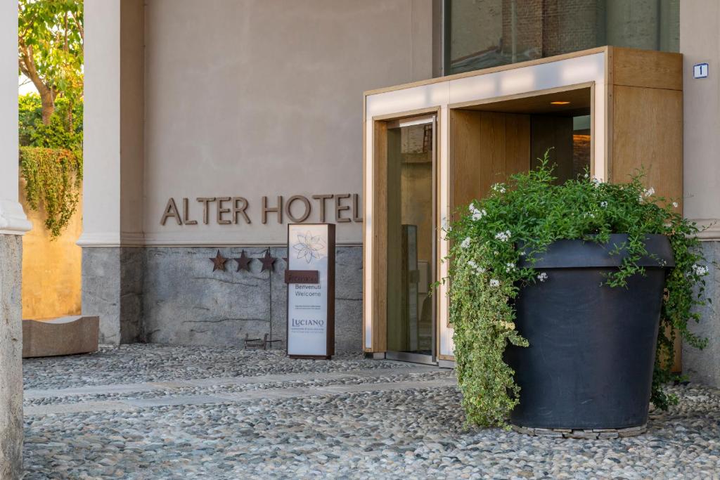 Alter Hotel