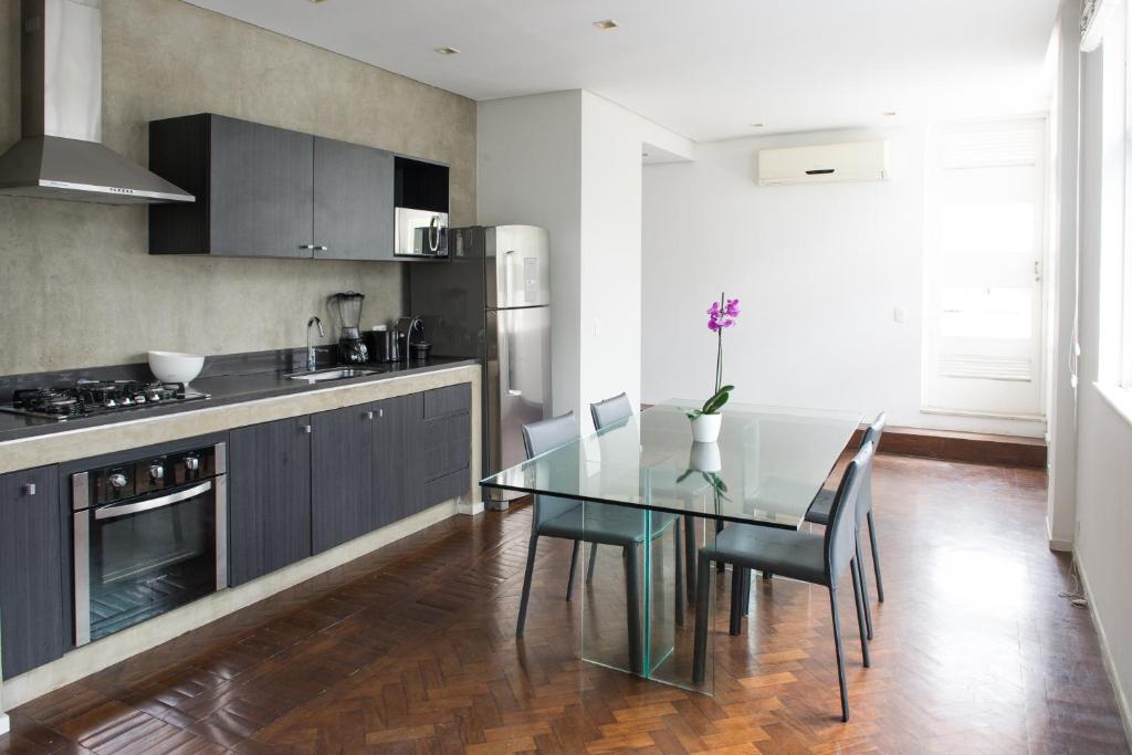 ilive018-2 bedroom Penthouse on Copacabana BEACH
