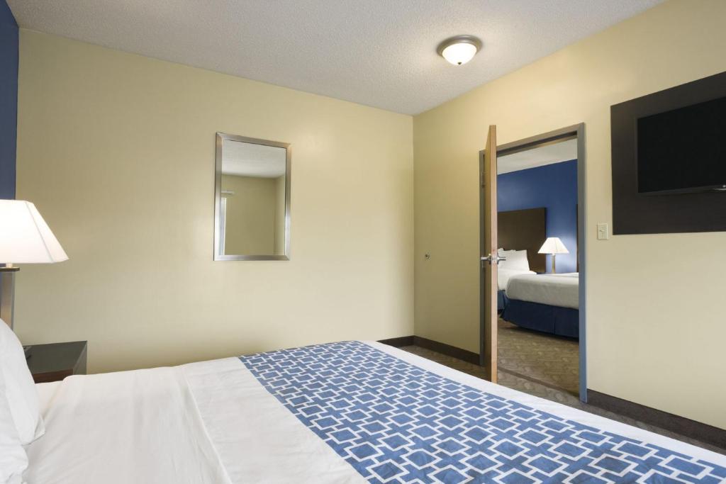 Days Inn Suites By Wyndham Cherry Hill - Philadelphia Cherry Hill Updated 2021 Prices