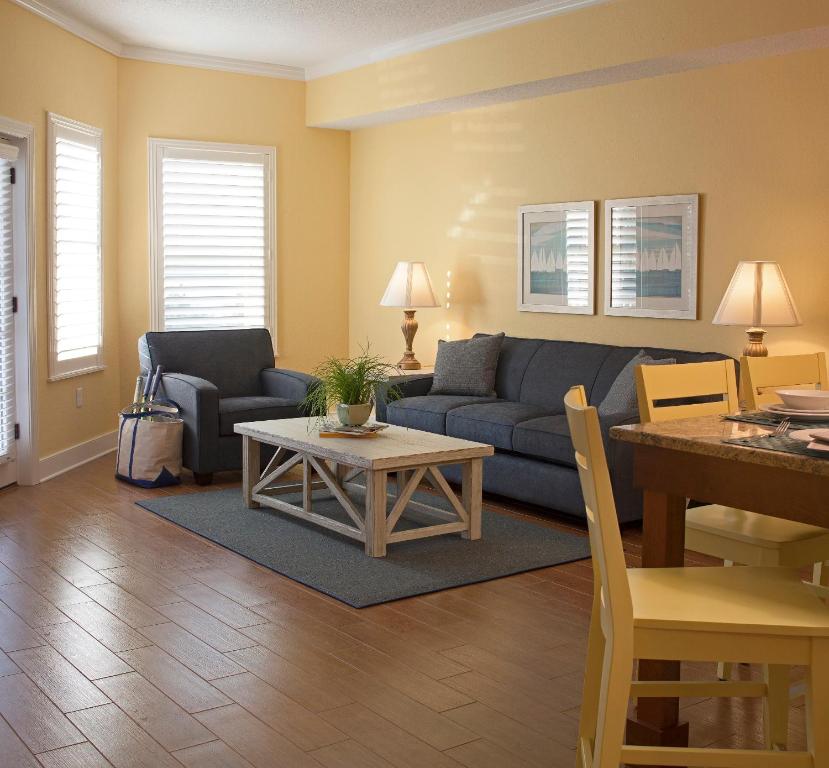 Bluewater by Spinnaker Resorts - 