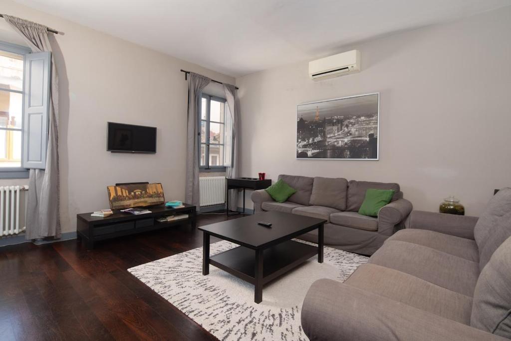 Stunning Apartment in Santa Croce Historic Area