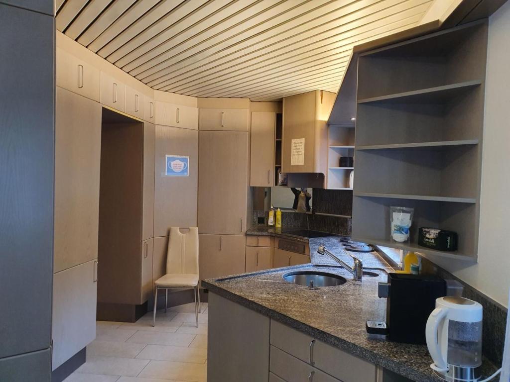 Viktoria Budget Hostel photo
