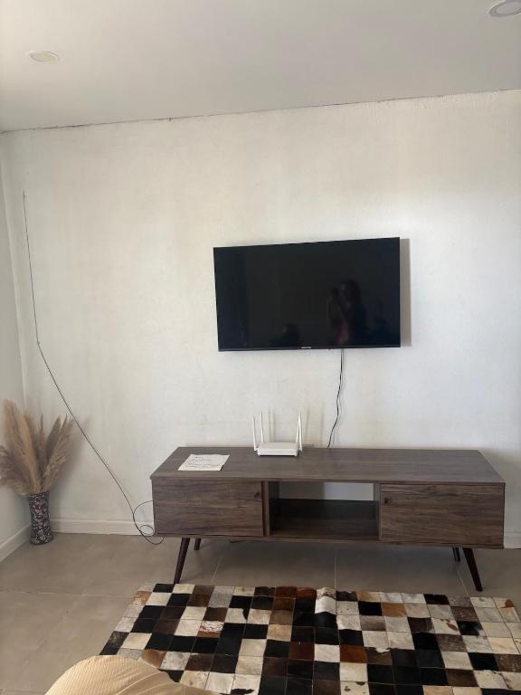 Casa de dos plantas, amueblada