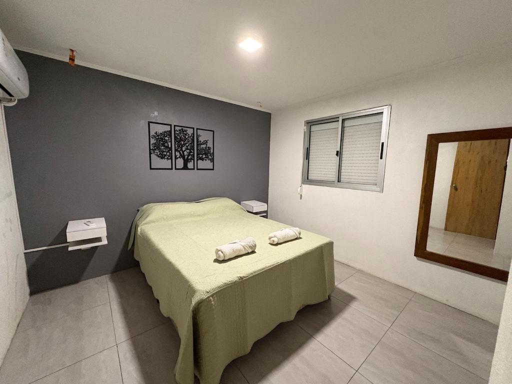 Casa de dos plantas, amueblada