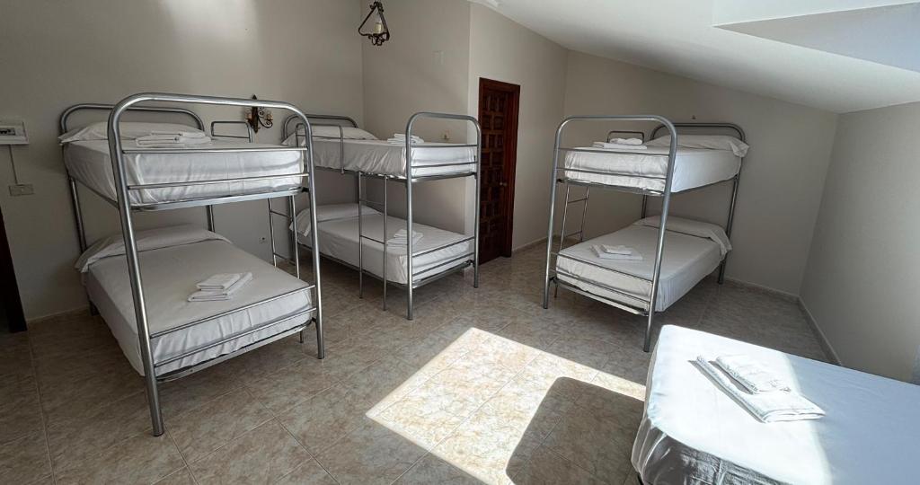DORMERO Hotel y Albergue Sahagun - Mixed Dormitory Room