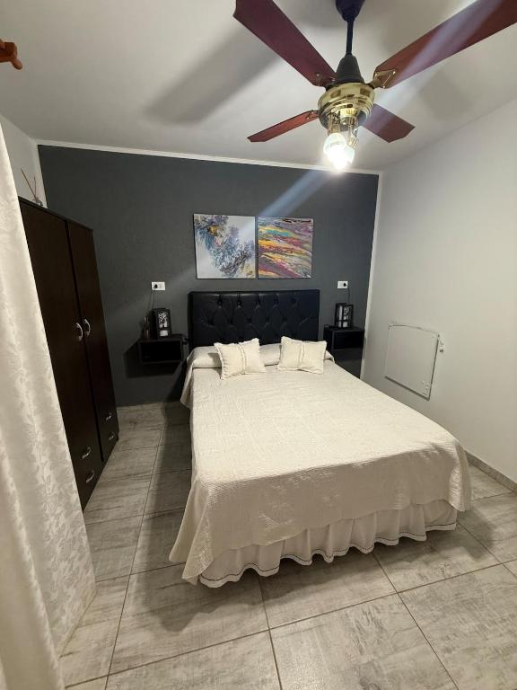 Hospedaje Familiar el Nispero Alojamiento en Oncativo