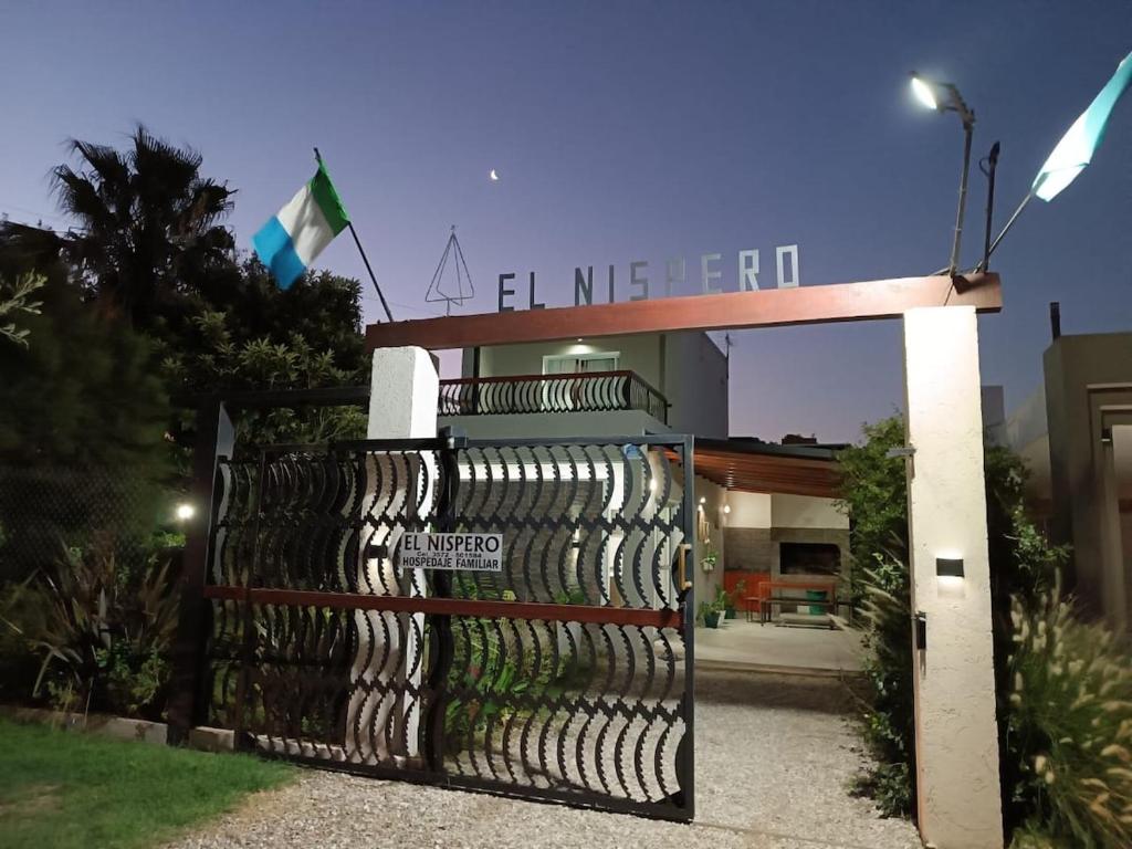 Hospedaje Familiar el Nispero Alojamiento en Oncativo