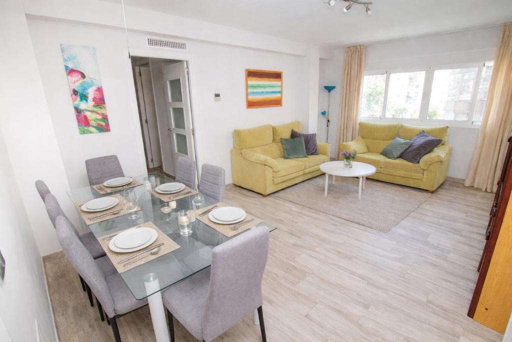 C70 - Classy 4 bedrooms Apartment